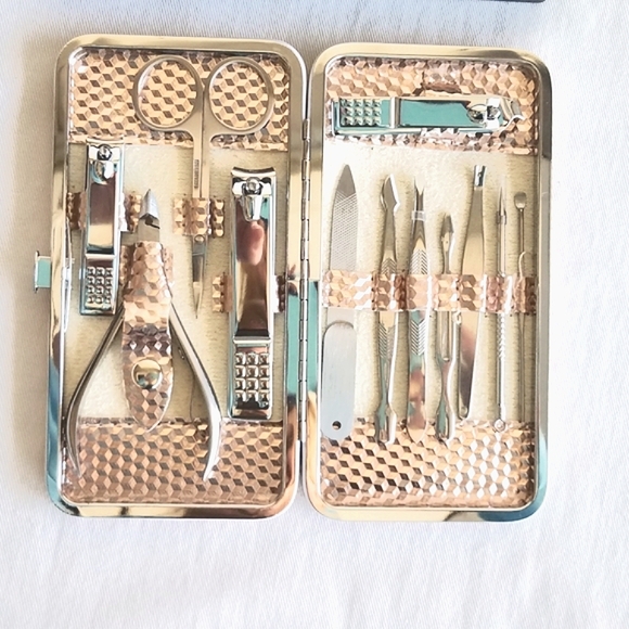 Zizzon Professional Manicure & Grooming Set 🔥🔥 - Picture 9 of 12